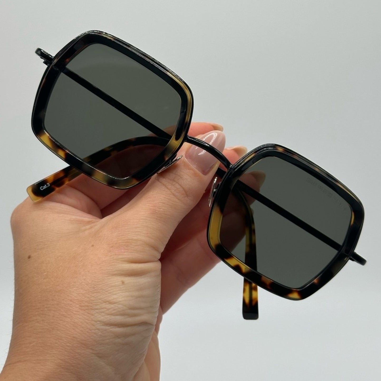 CUTLER AND GROSS Sunglasses CG1301S 004 Black/Brown/Grey Unisex