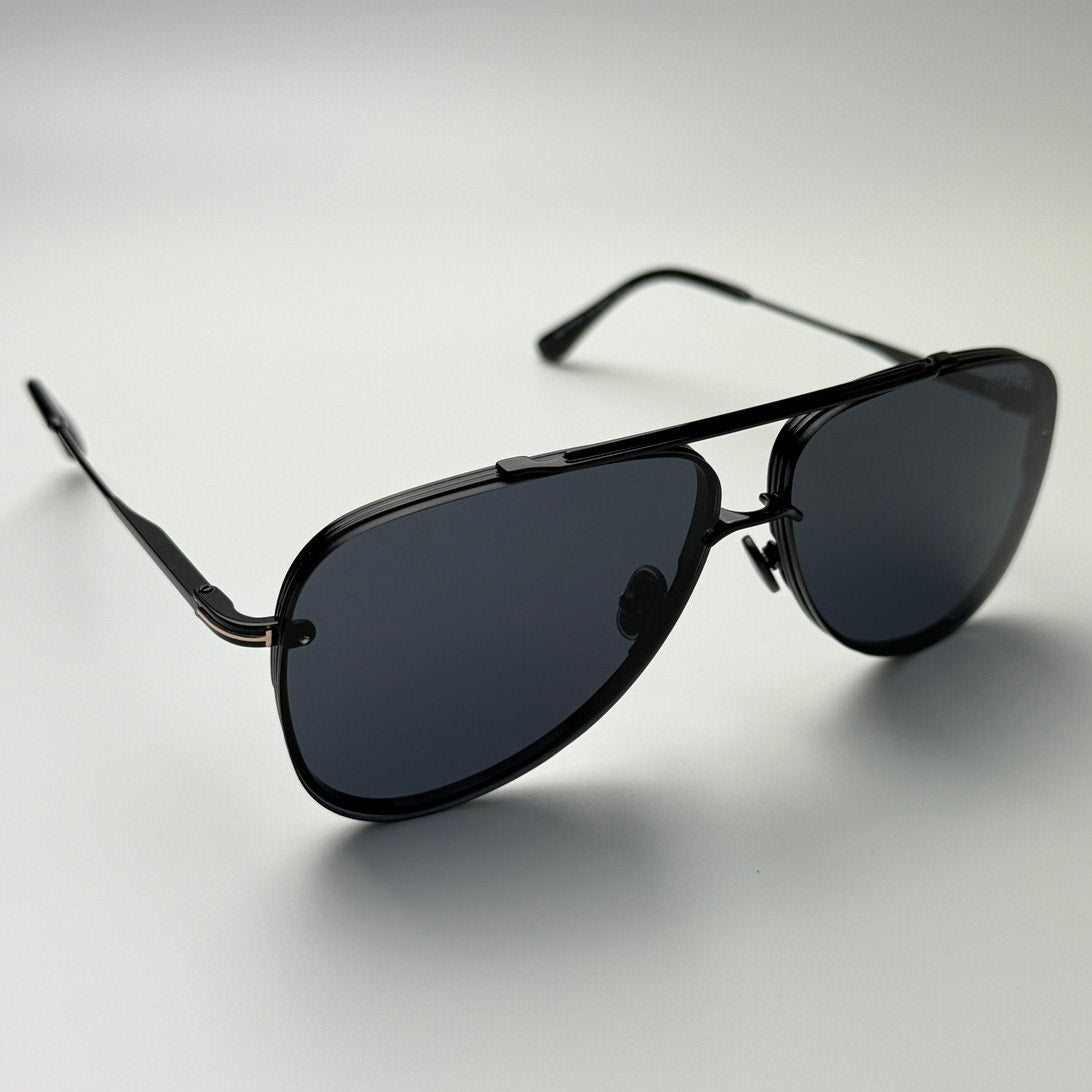 TOM FORD Sunglasses FT1071 01A Leon Shiny Black/Smoke Grey Men