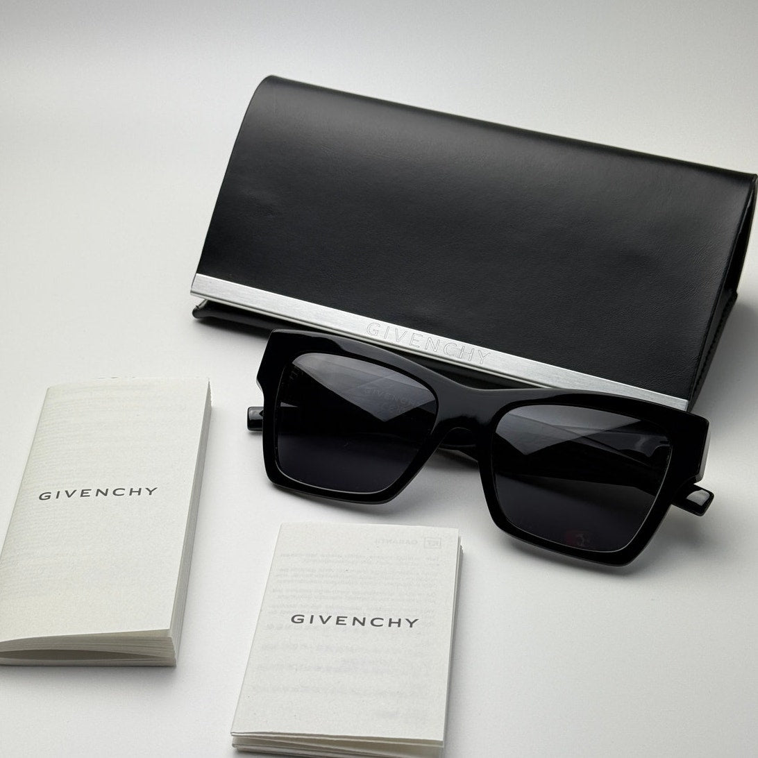 Givenchy Sunglasses Givenchy GV40076I 01A Women