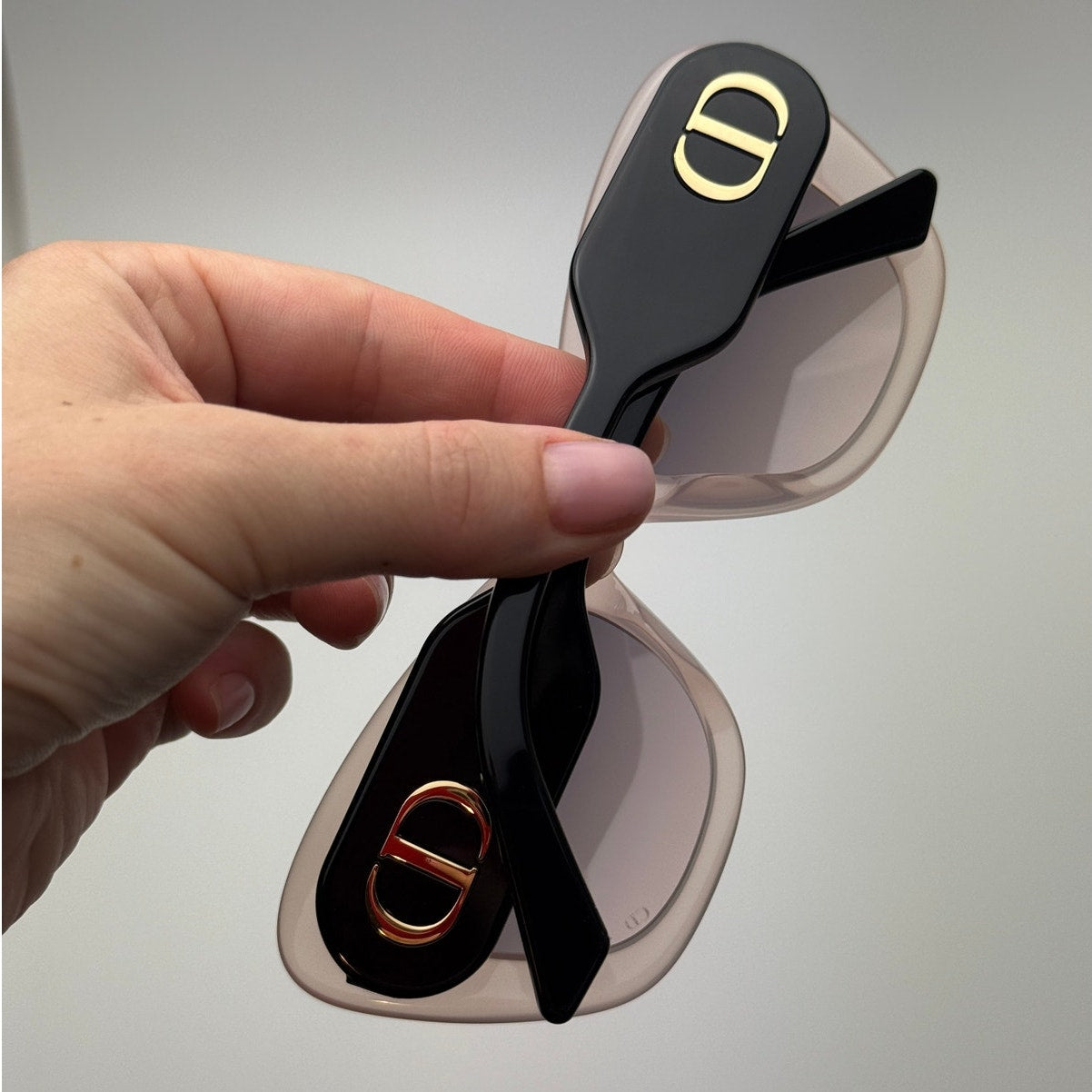 Dior Sunglasses DIORBOBBY B1U 76A2 Pink/Black/Smoke to Pink Gradient Women