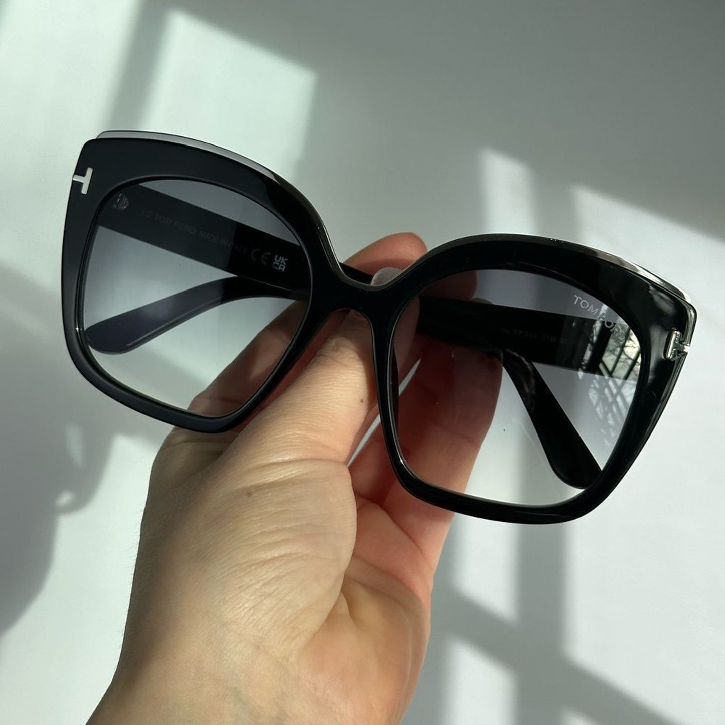 TOM FORD Sunglasses FT0944/S 01B Chantelle Black/Grey Women