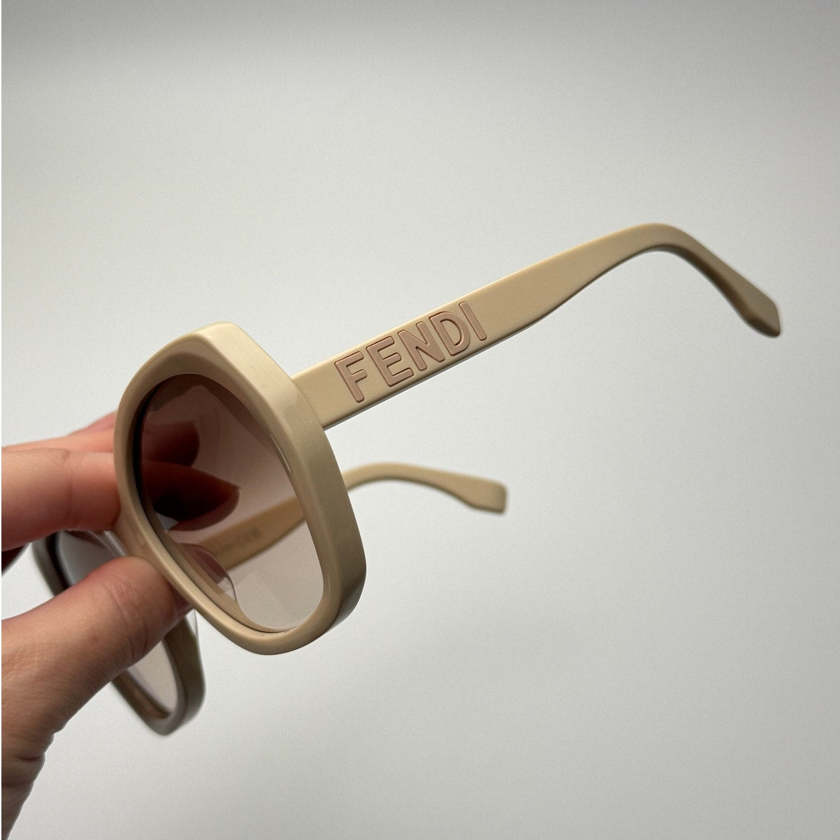 Fendi Sunglasses FE40112I 57F Shiny Beige/Brown Gradient Women