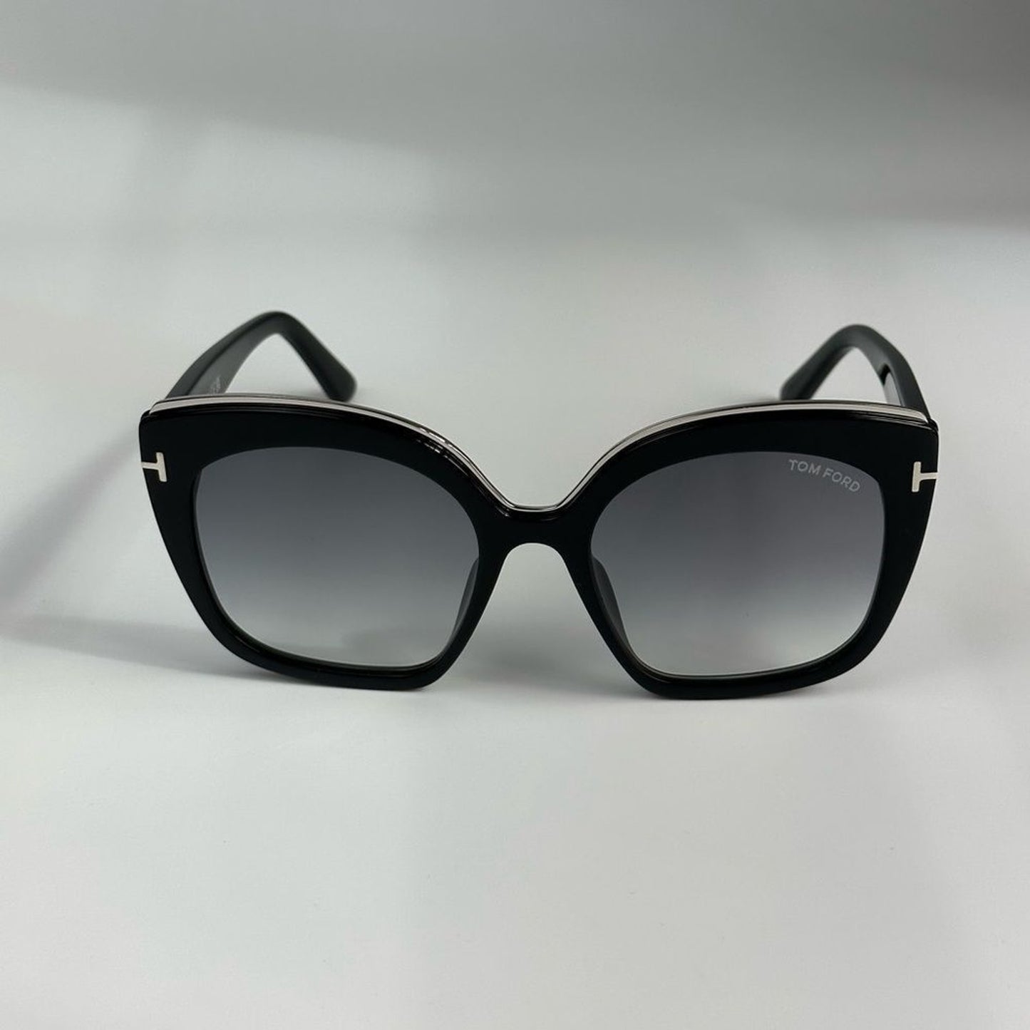 TOM FORD Sunglasses FT0944/S 01B Chantelle Black/Grey Women
