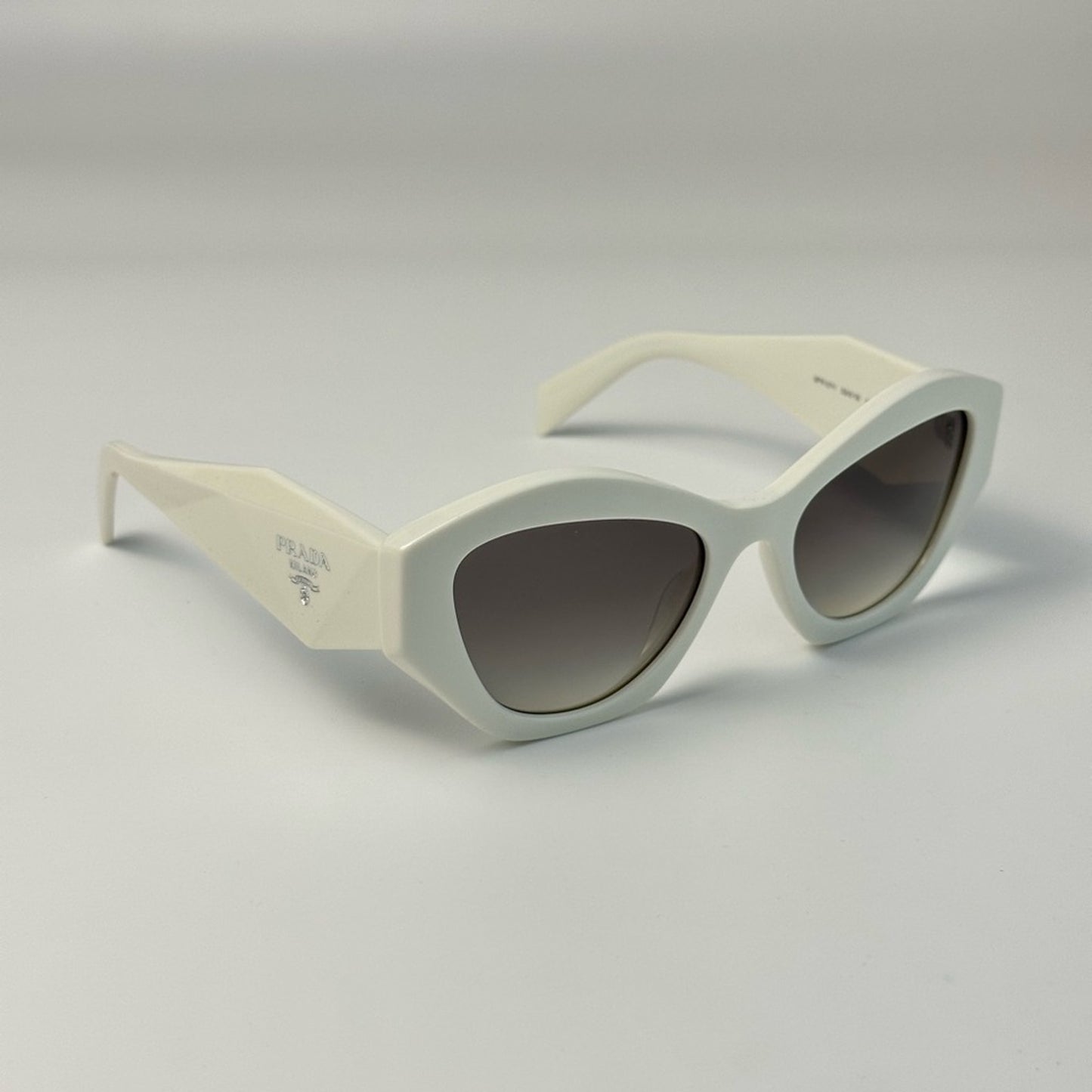 PRADA Sunglasses PR07YS 142130 White Grey Gradient Women
